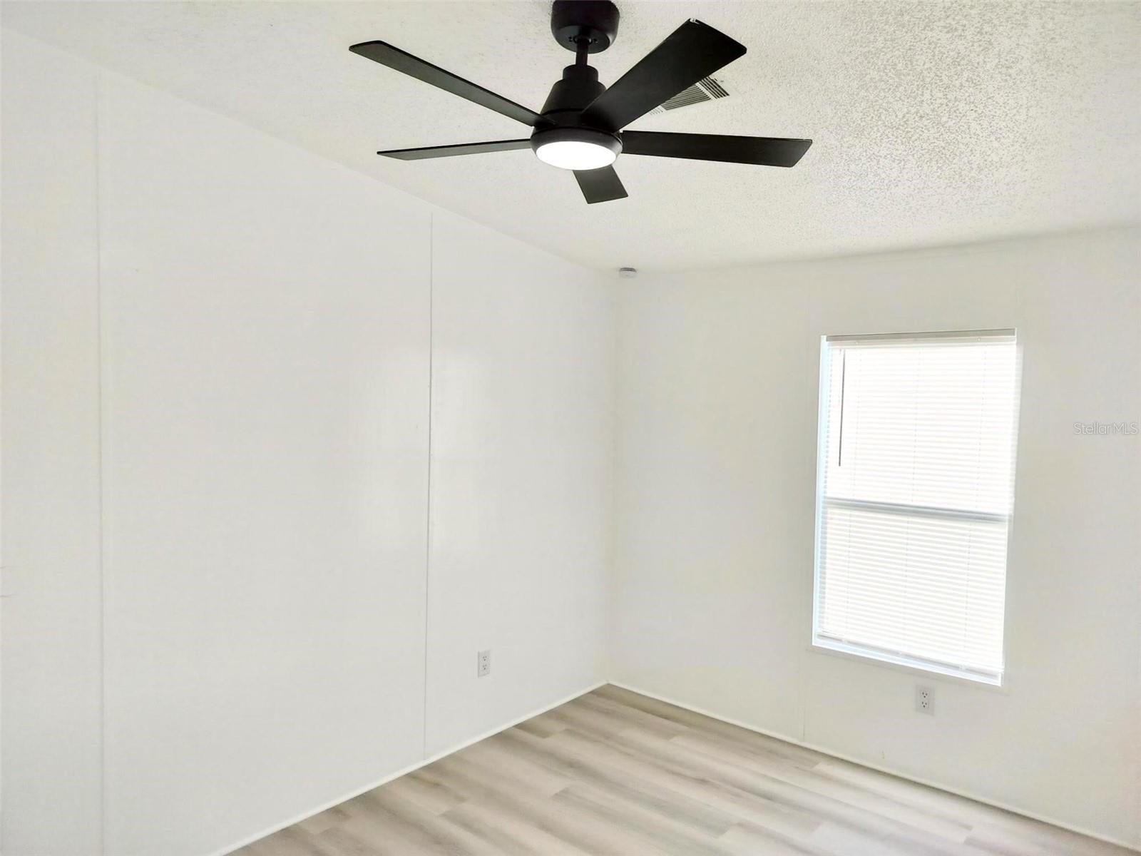 Image 16 of 26 For 4209 Loury Drive