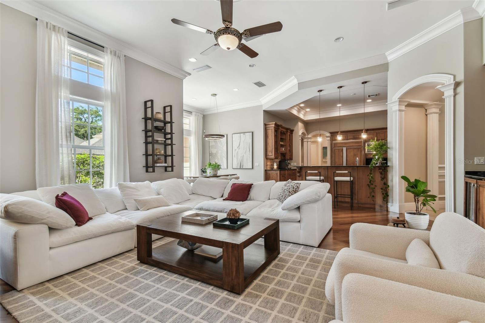 Listing photo id 10 for 704 Berrocales De Avila