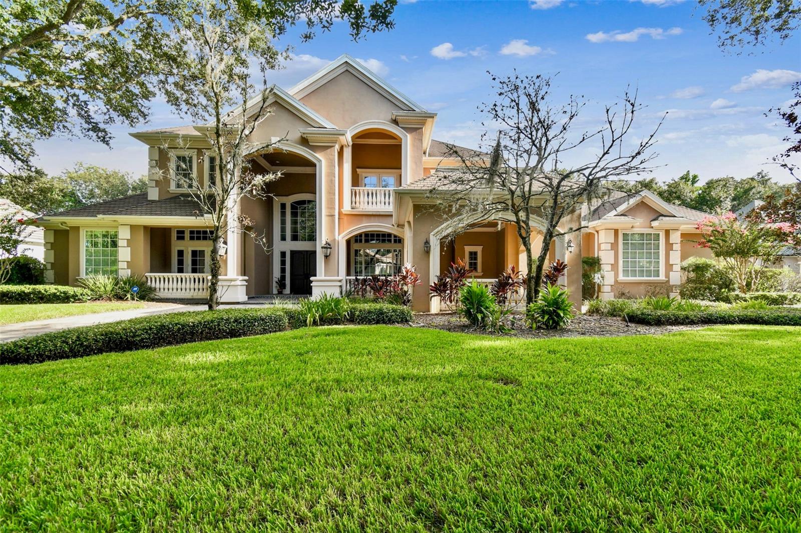 Listing photo id 0 for 704 Berrocales De Avila