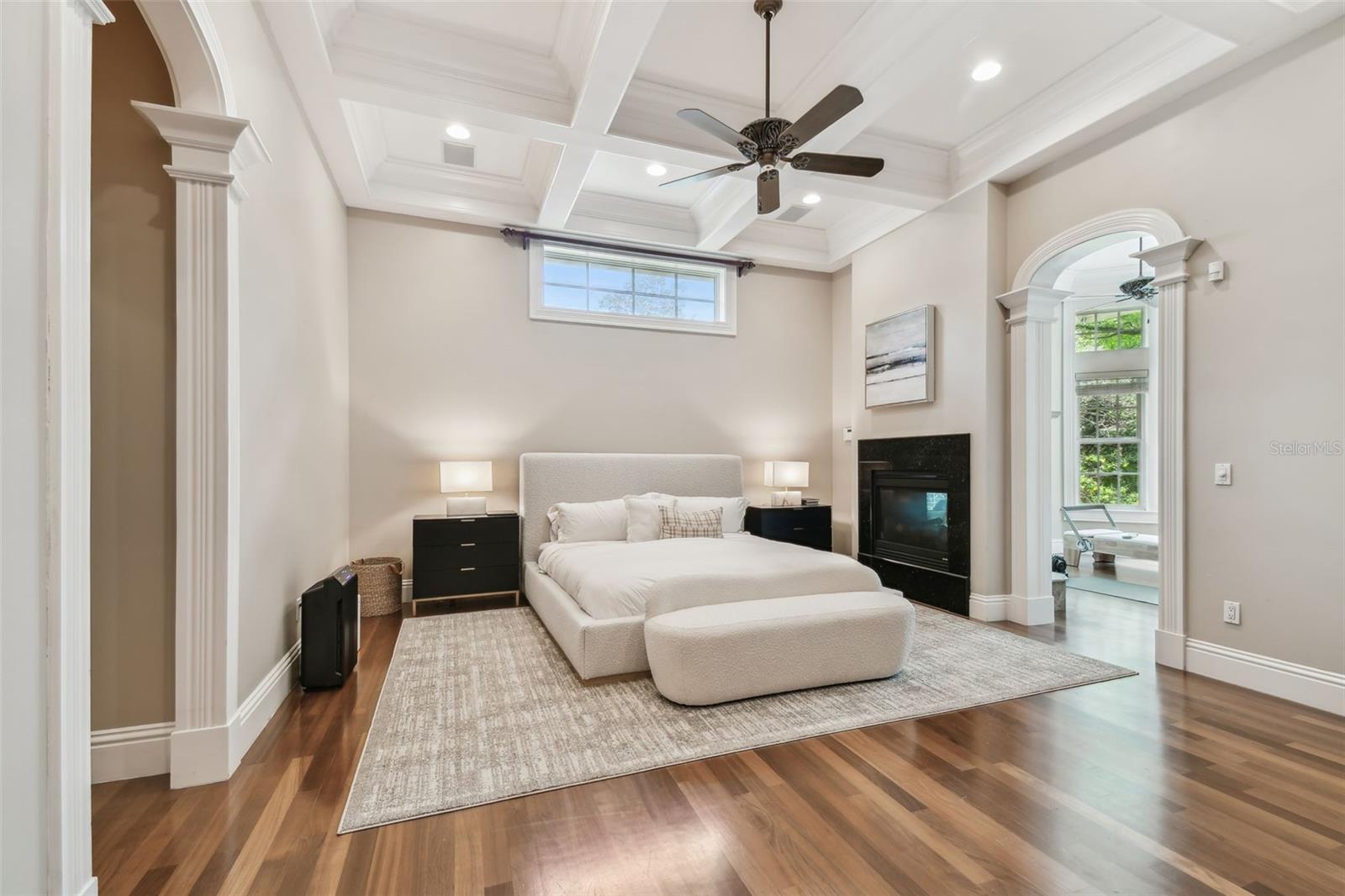 Listing photo id 20 for 704 Berrocales De Avila