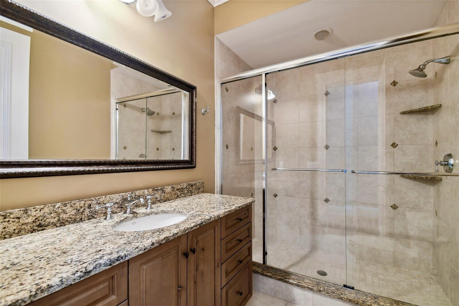 Listing photo id 44 for 704 Berrocales De Avila