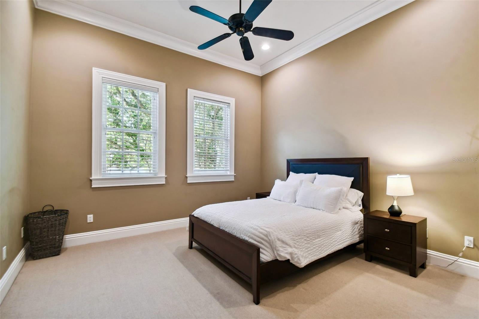 Listing photo id 45 for 704 Berrocales De Avila