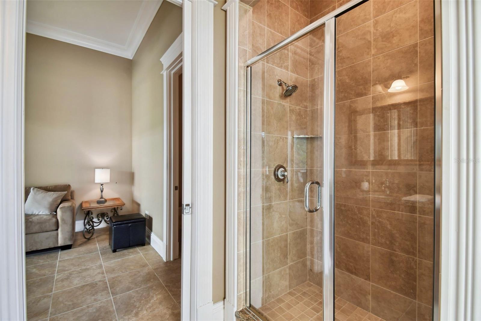 Listing photo id 53 for 704 Berrocales De Avila