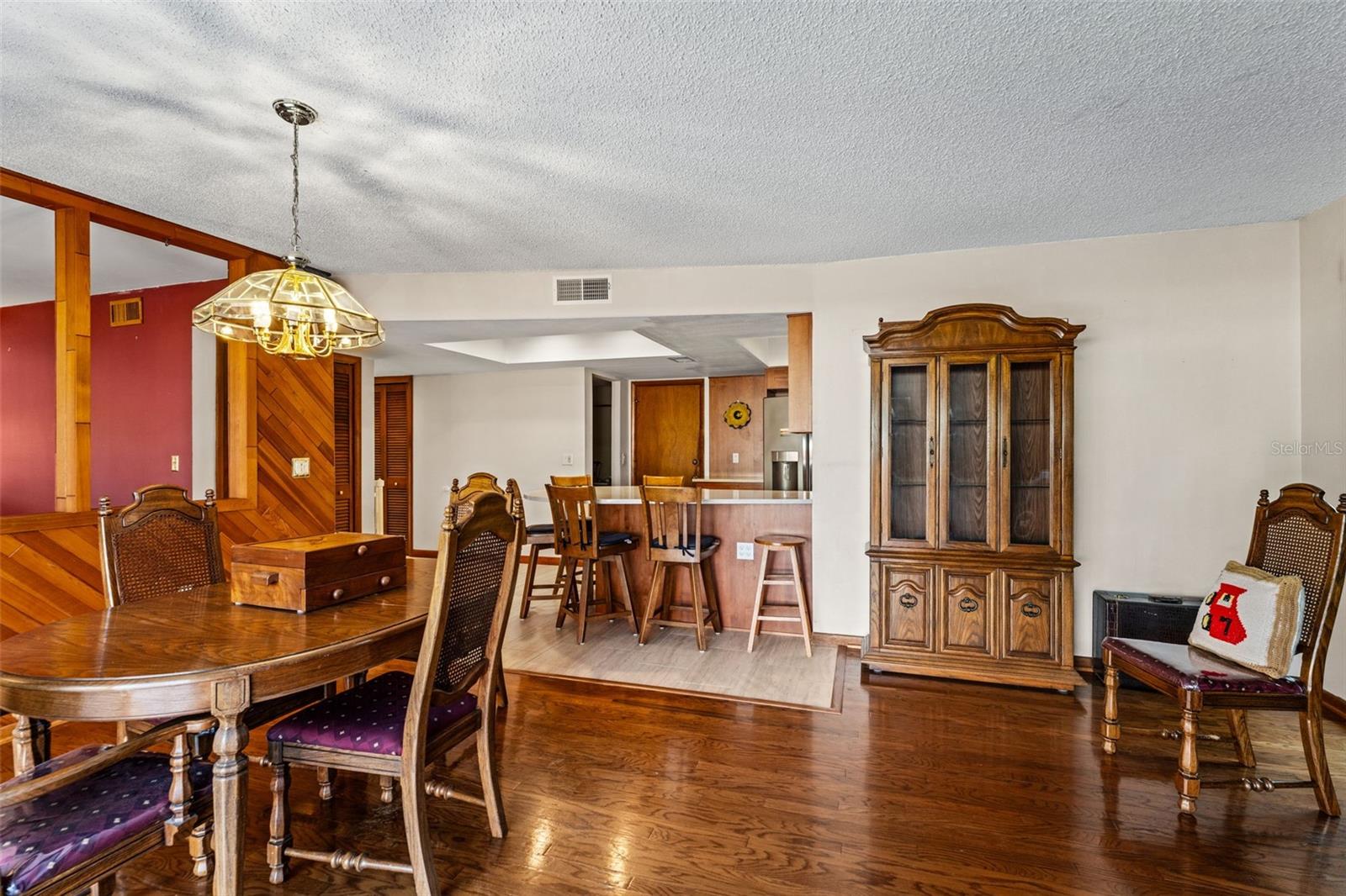 Image 18 of 64 For 2659 Diamond Head Drive N