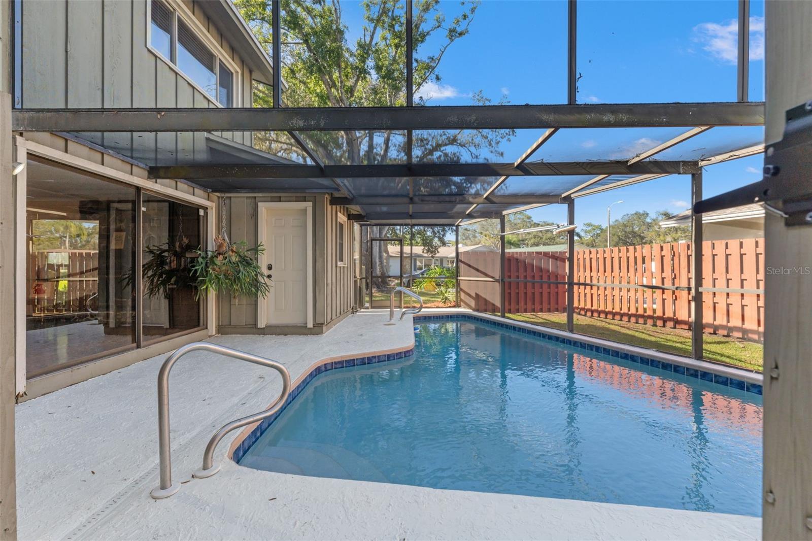 Image 29 of 64 For 2659 Diamond Head Drive N