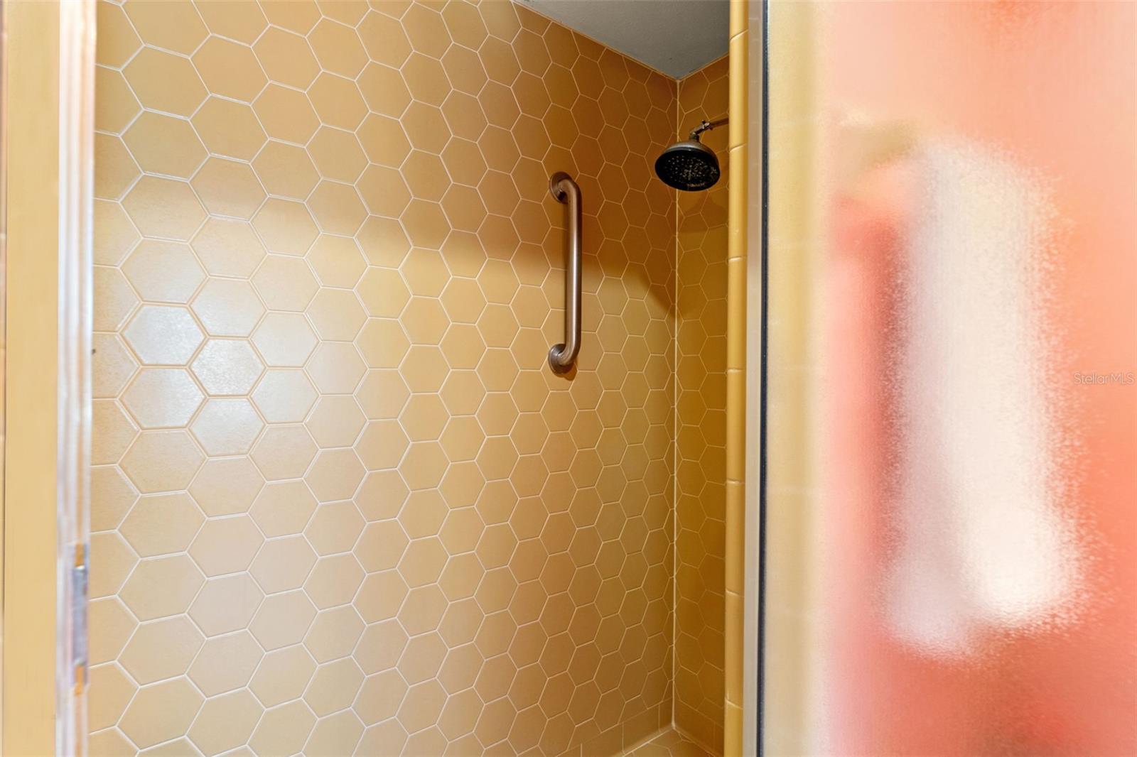 Image 45 of 64 For 2659 Diamond Head Drive N