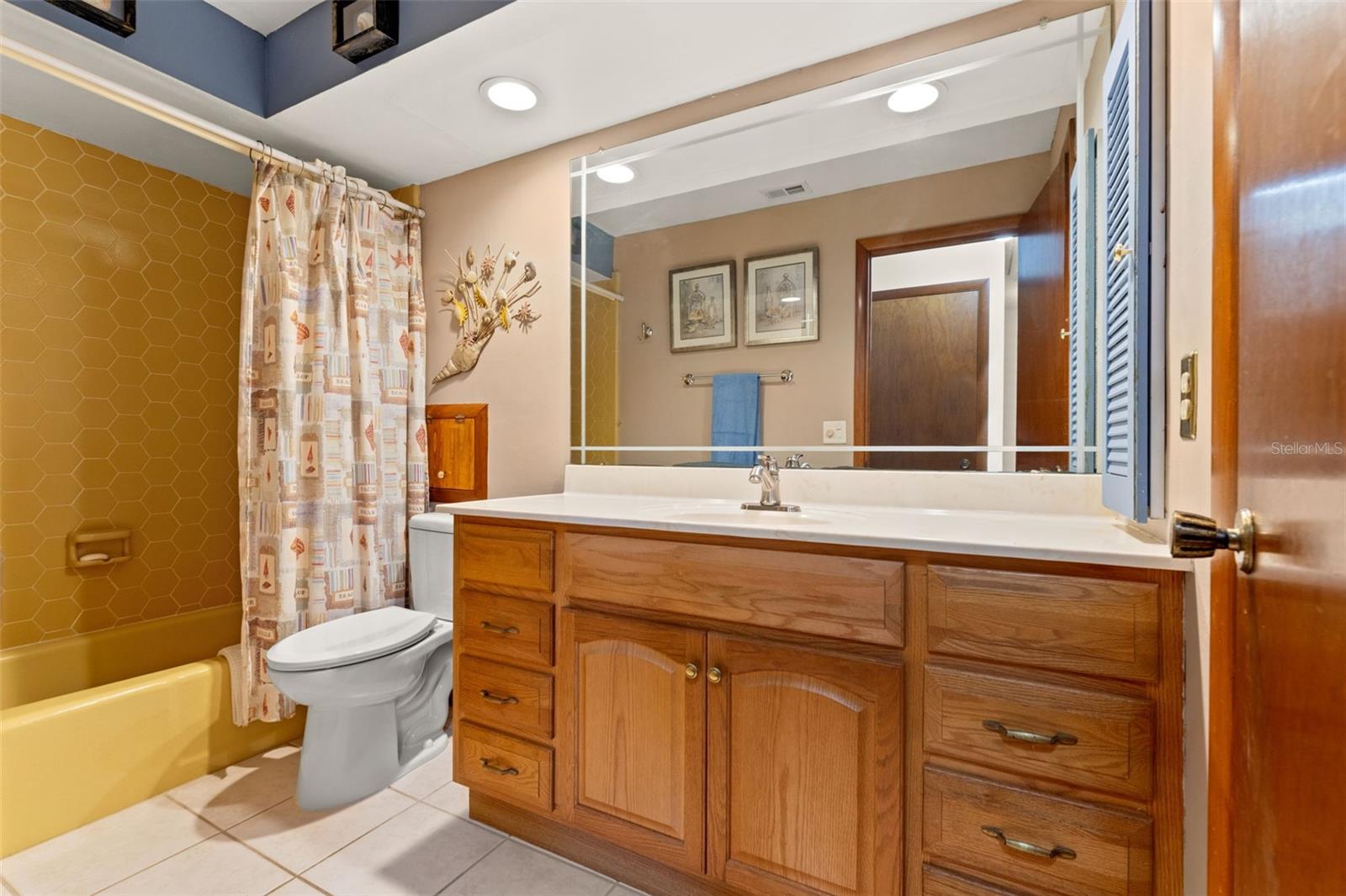 Image 47 of 64 For 2659 Diamond Head Drive N