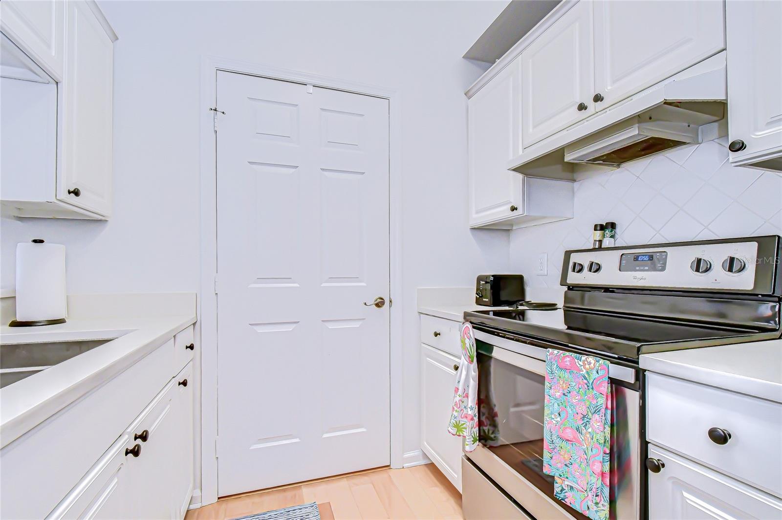 Image 15 of 83 For 800 Dakota Avenue 404