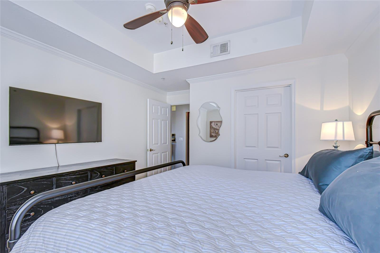 Image 32 of 83 For 800 Dakota Avenue 404