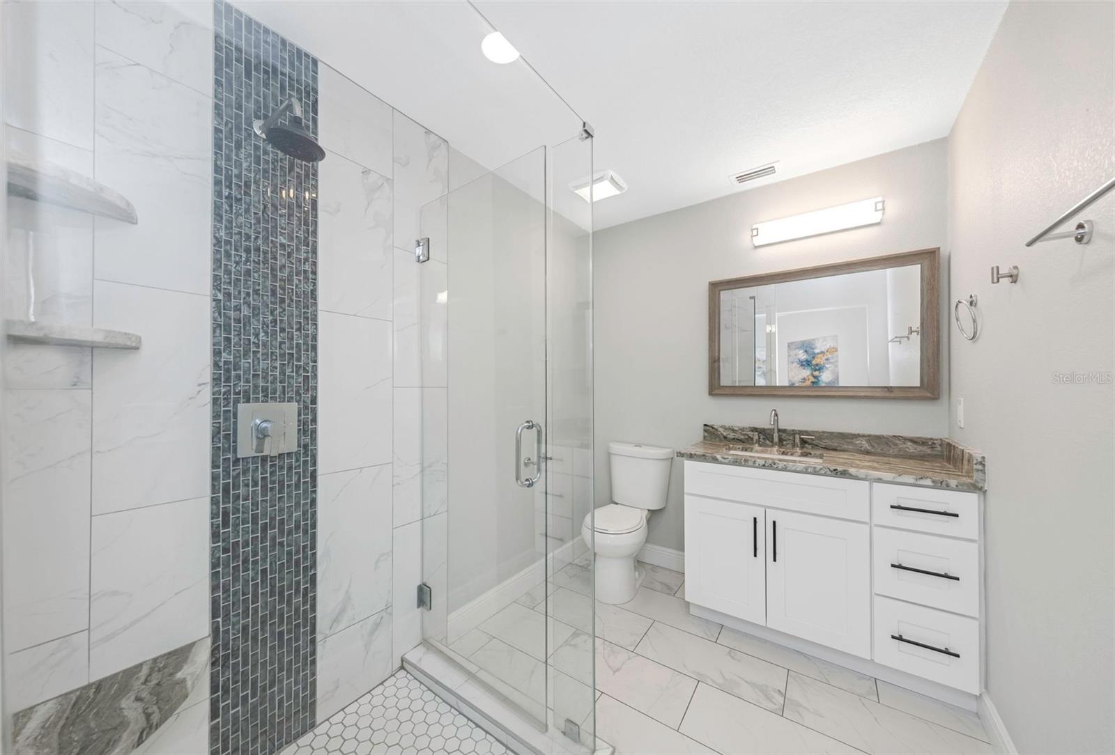 Image 11 of 29 For 1010 Emerson Drive