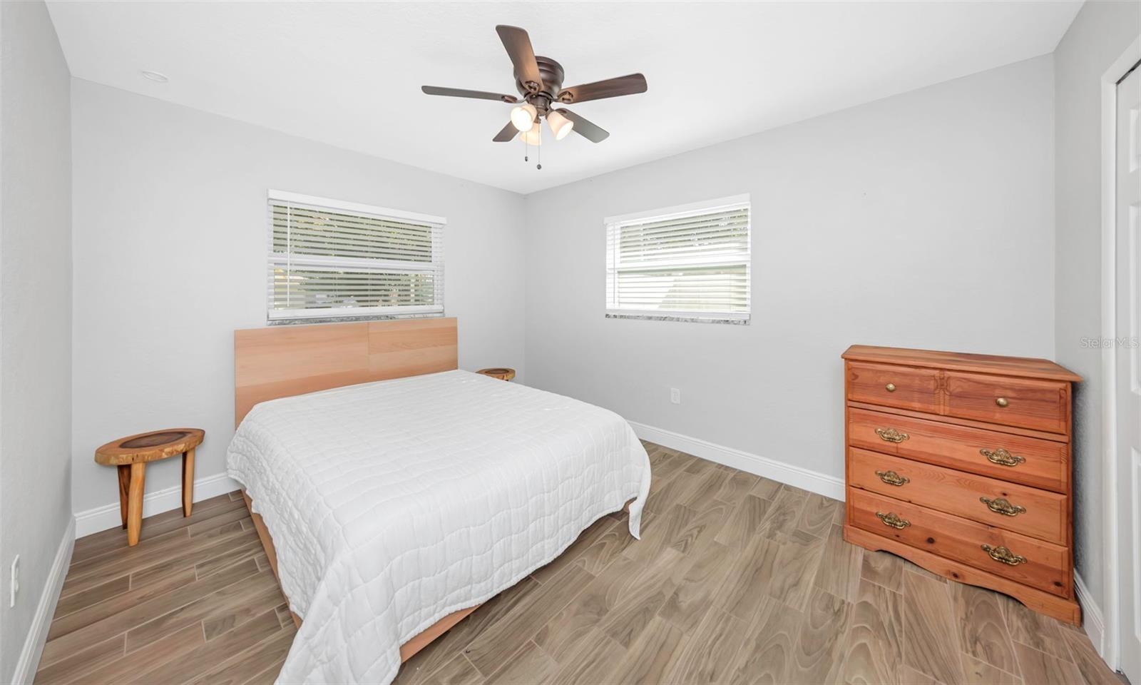 Image 17 of 29 For 1010 Emerson Drive