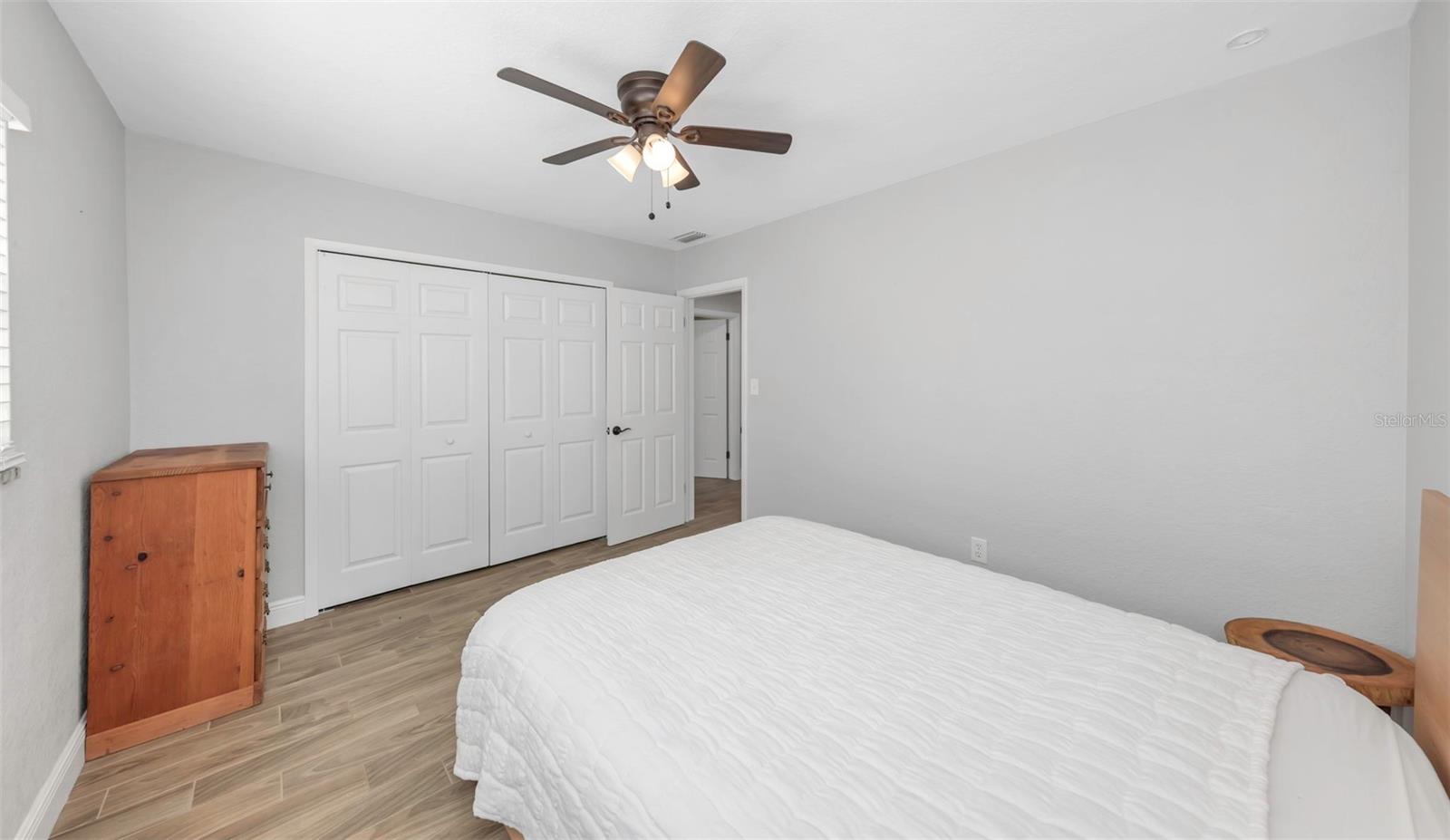 Image 18 of 29 For 1010 Emerson Drive