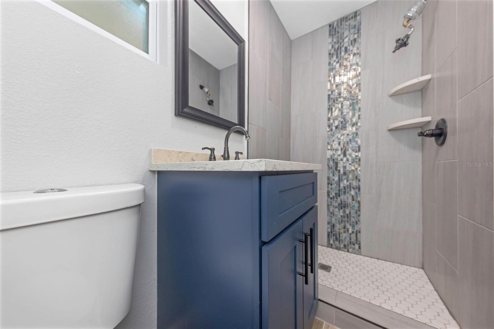 Image 19 of 29 For 1010 Emerson Drive