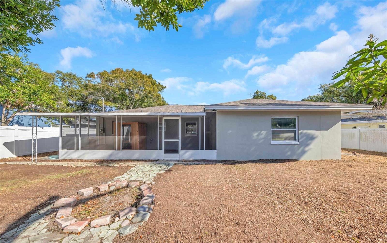 Image 25 of 29 For 1010 Emerson Drive