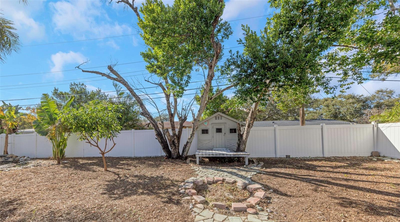 Image 27 of 29 For 1010 Emerson Drive