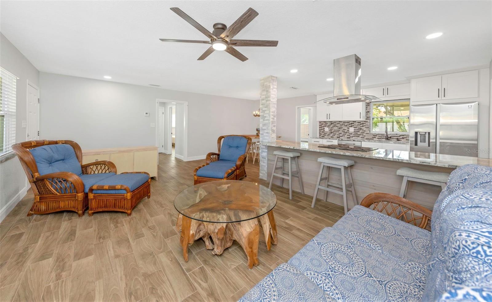 Image 3 of 29 For 1010 Emerson Drive