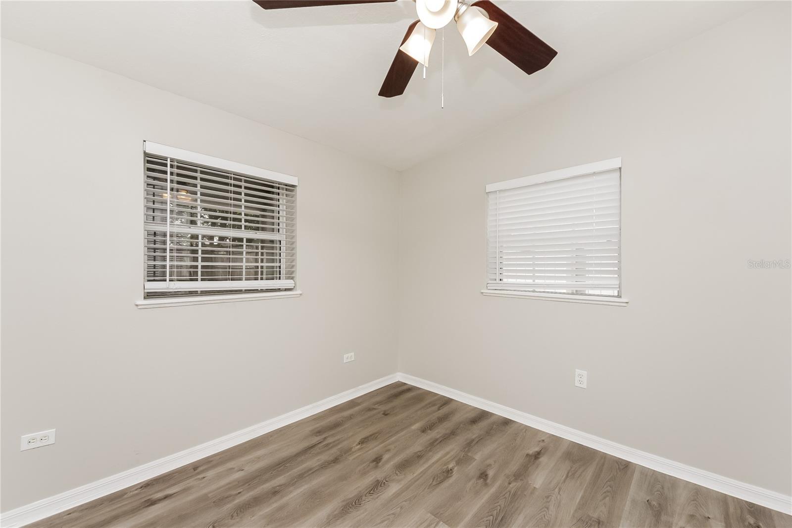 Image 11 of 16 For 604 Prairie Lake Drive