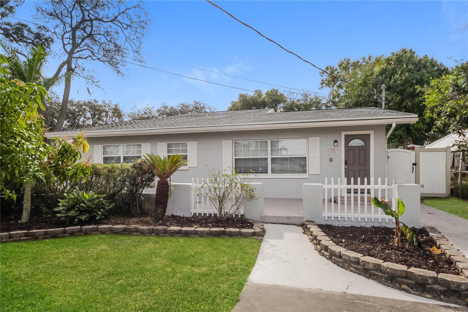 Image 2 of 16 For 604 Prairie Lake Drive