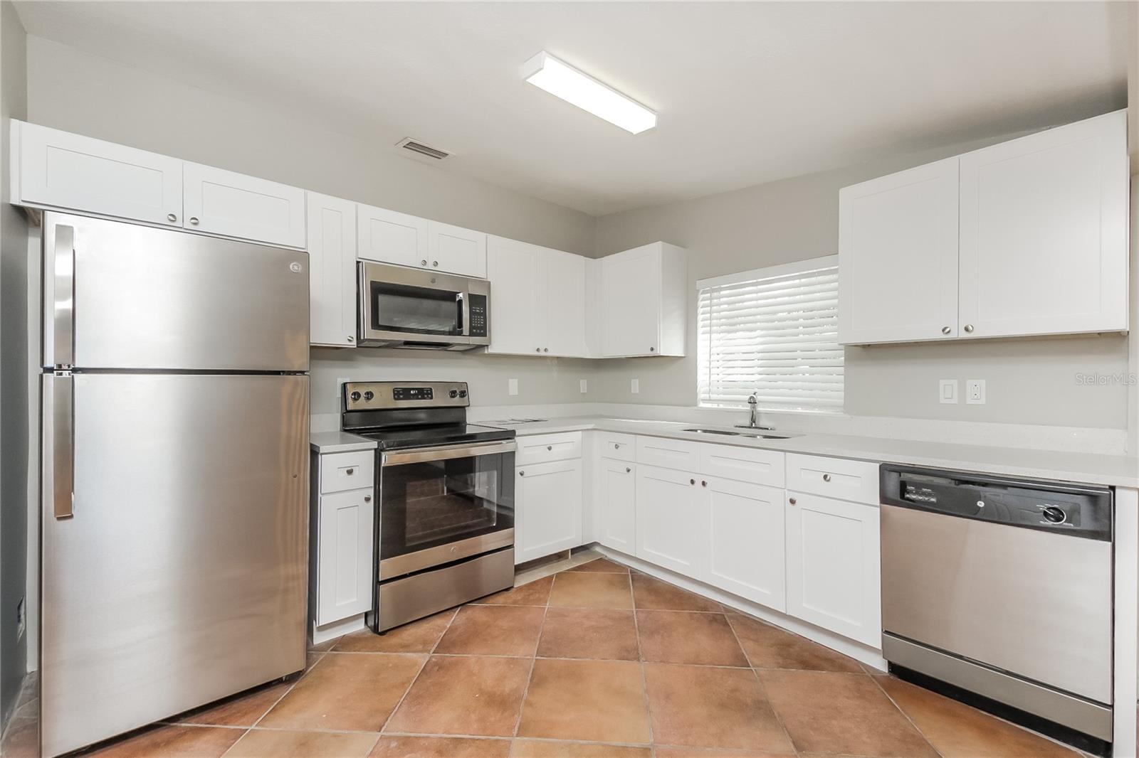 Image 6 of 16 For 604 Prairie Lake Drive