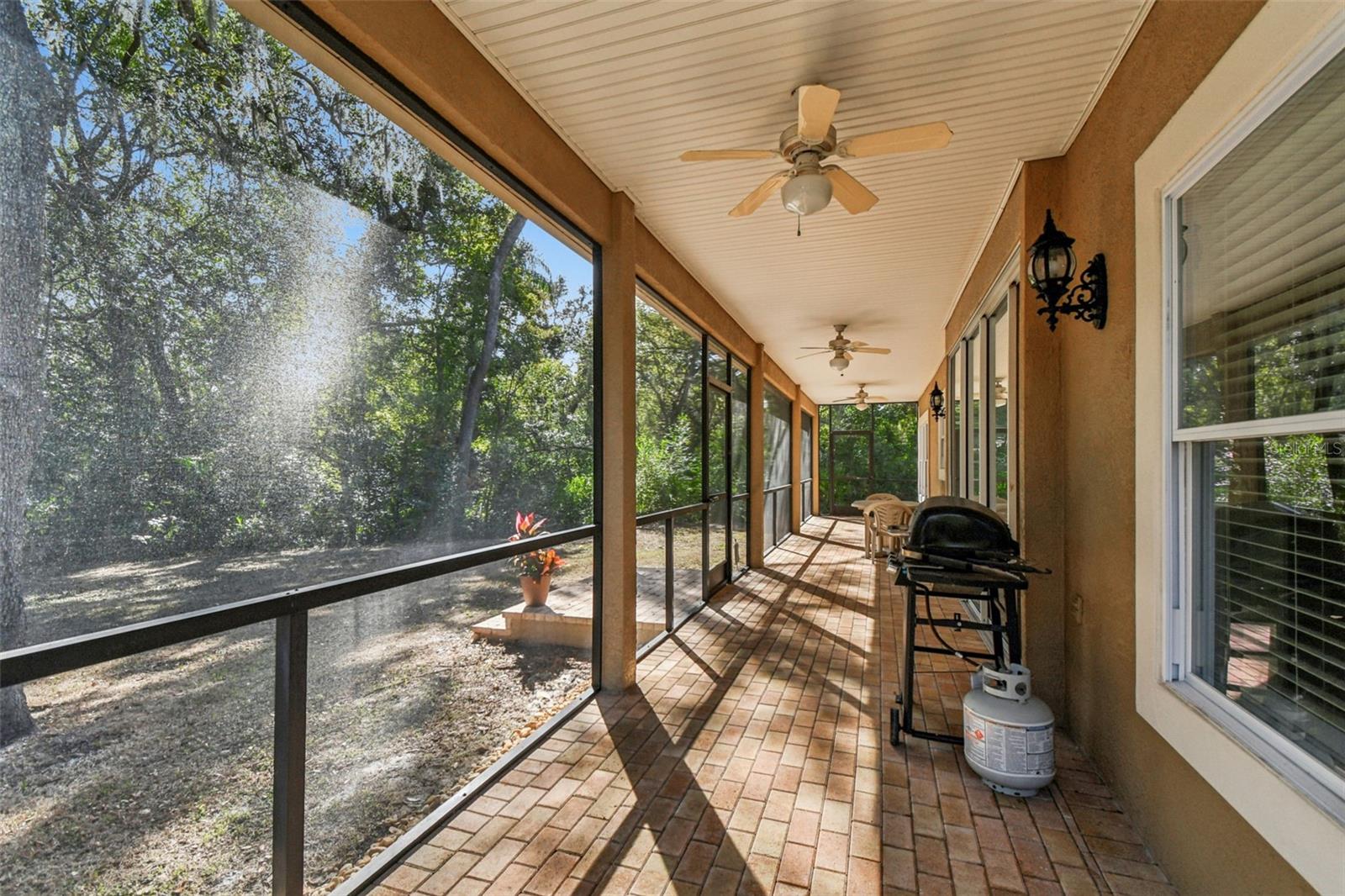 Image 39 of 46 For 12715 Linda Drive