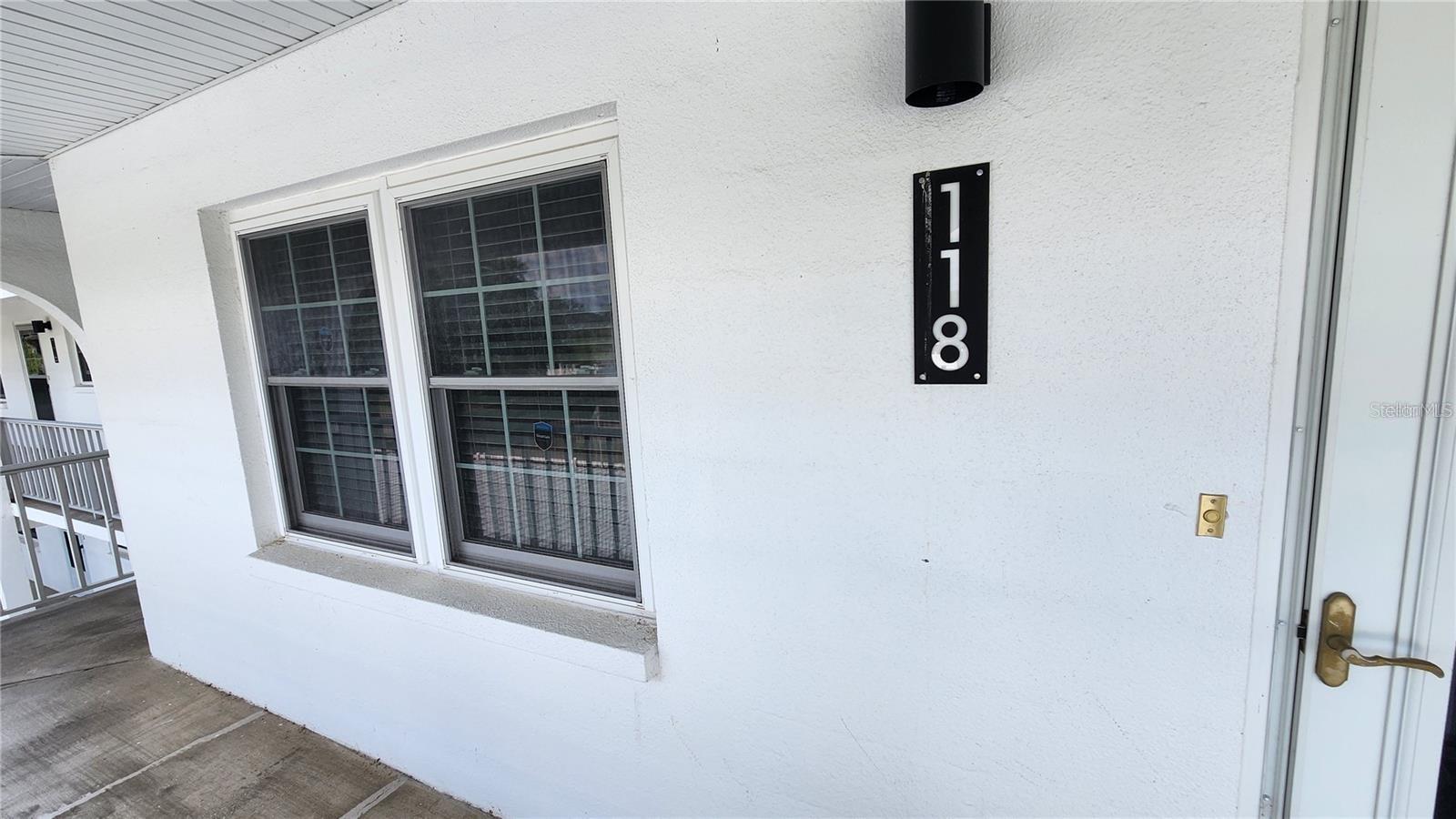 Listing photo id 8 for 4801 Airport Road 118