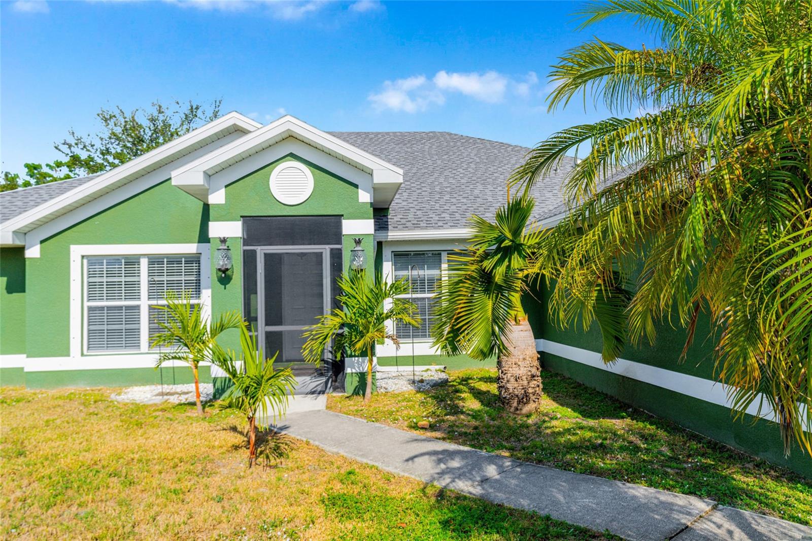 Image 10 of 71 For 418 Windermere Drive