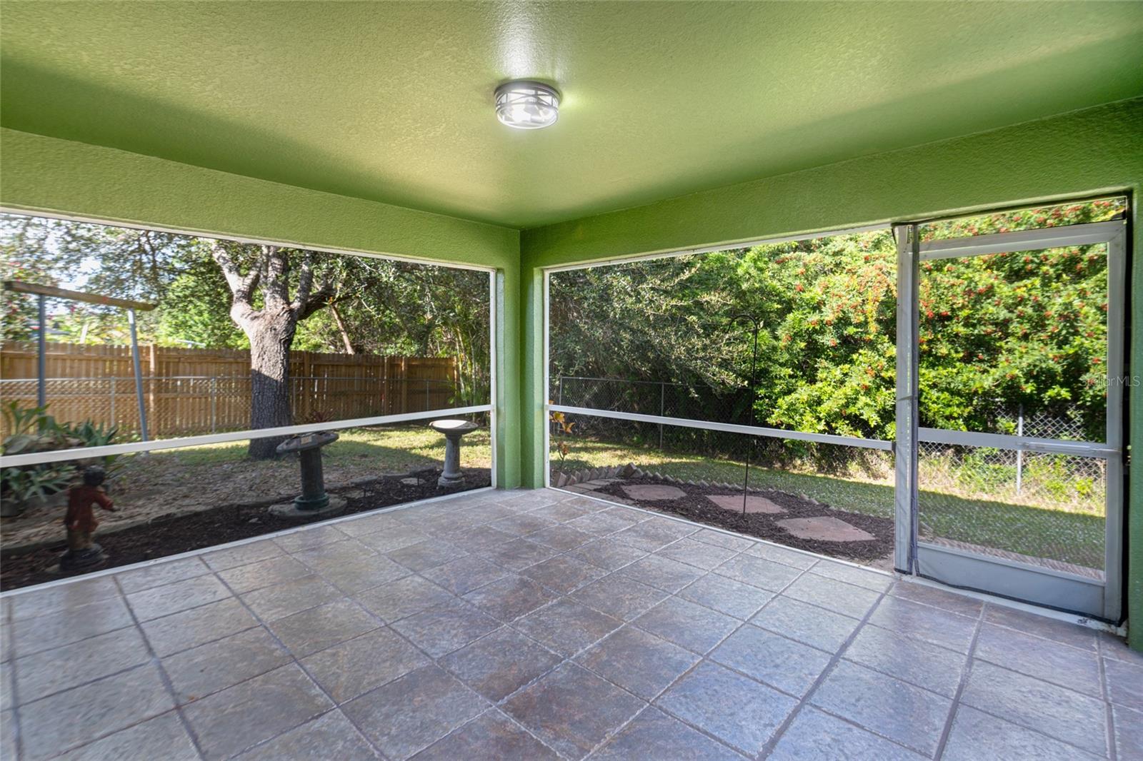 Image 50 of 71 For 418 Windermere Drive