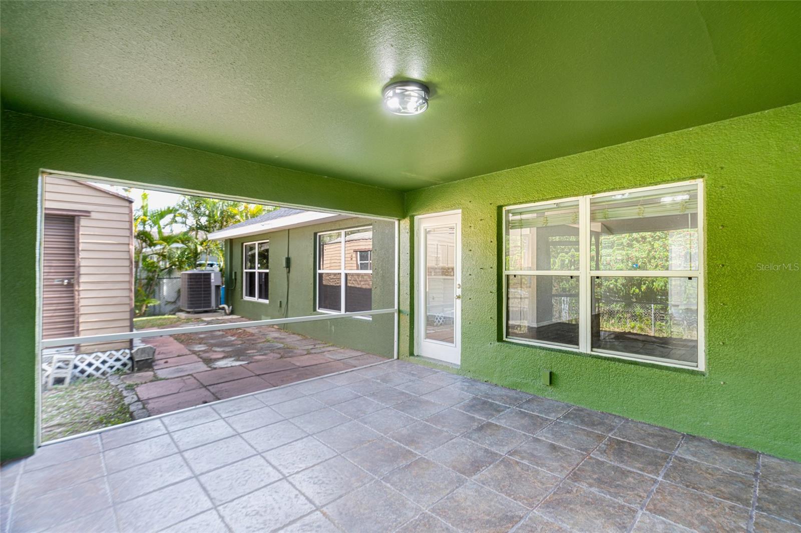 Image 51 of 71 For 418 Windermere Drive