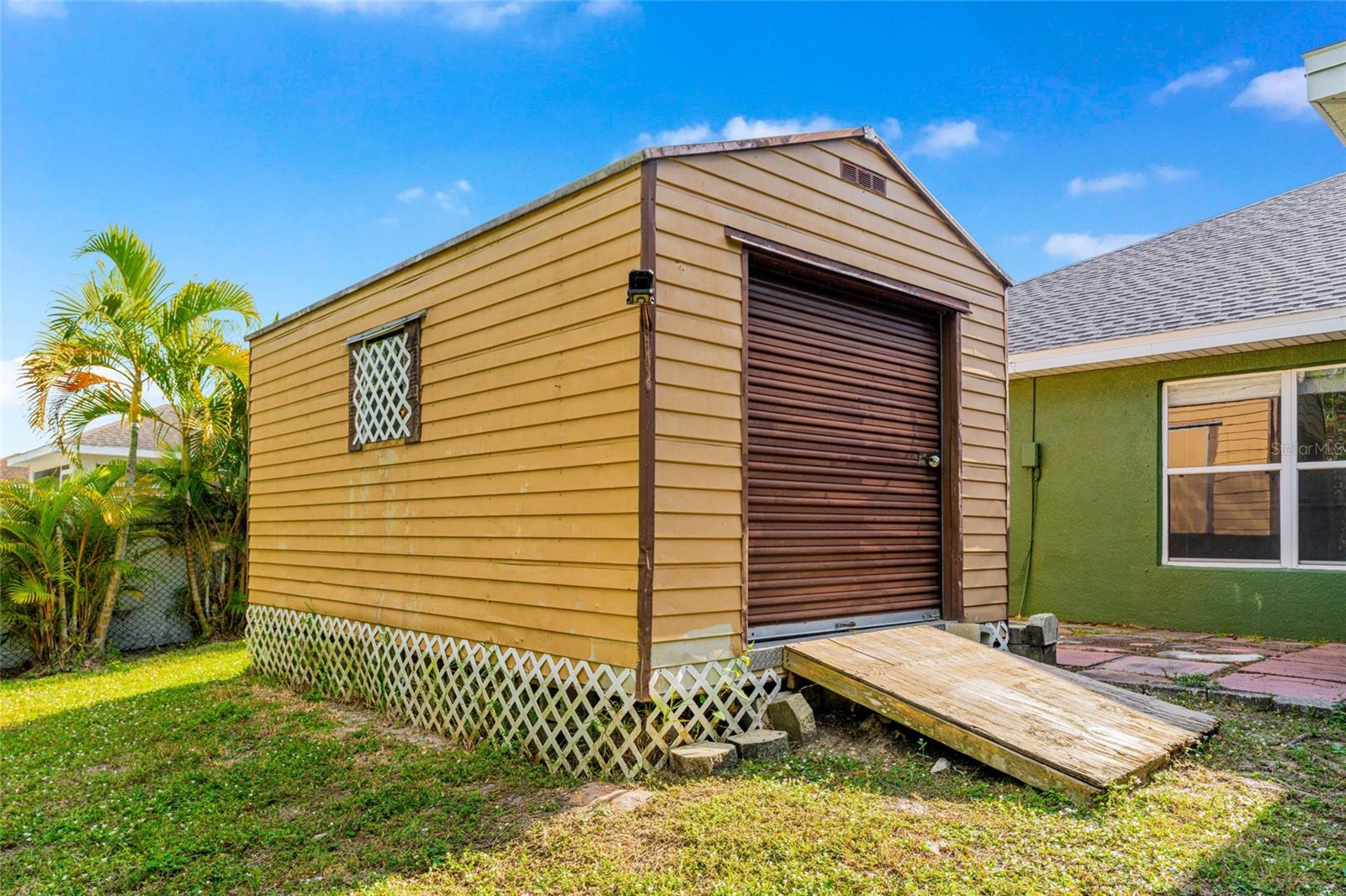 Image 53 of 71 For 418 Windermere Drive