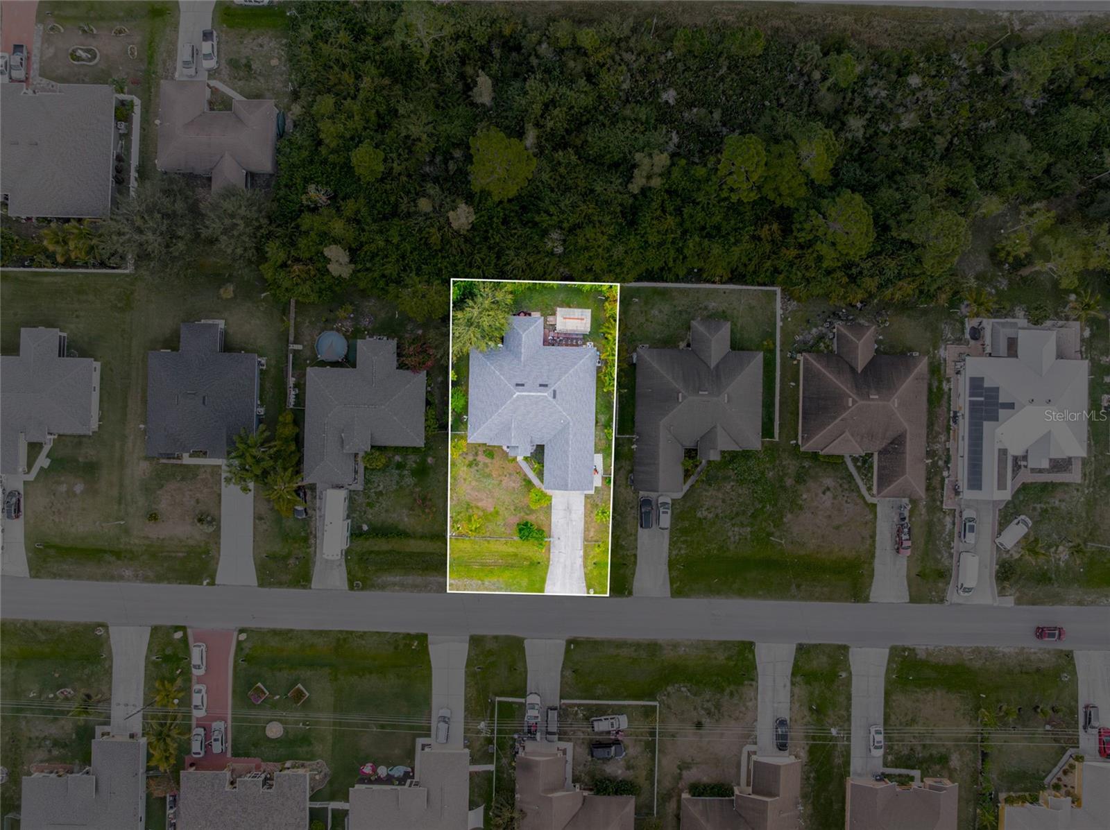 Image 60 of 71 For 418 Windermere Drive