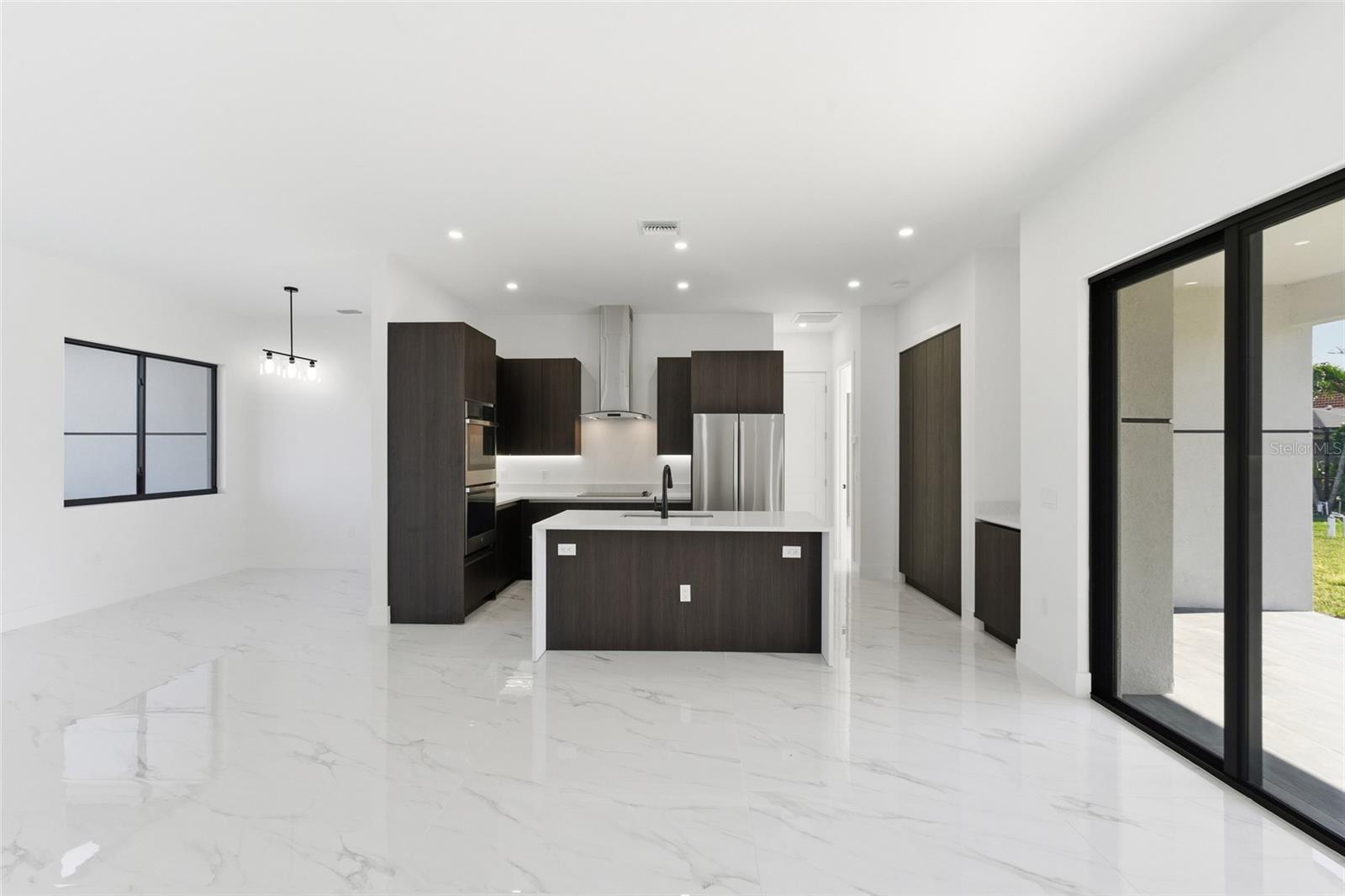 Image 22 of 71 For 2626 15th Street