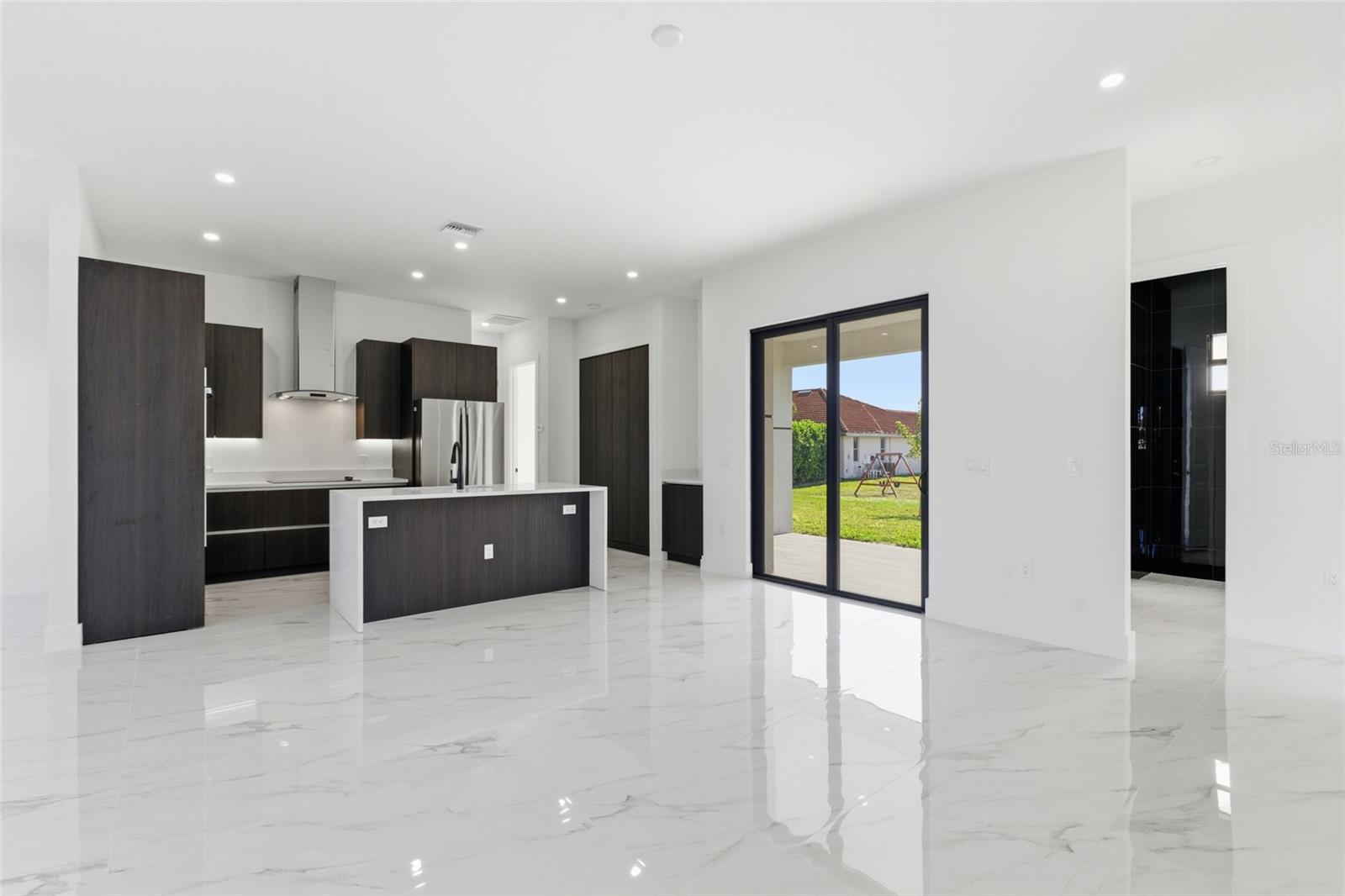 Image 23 of 71 For 2626 15th Street