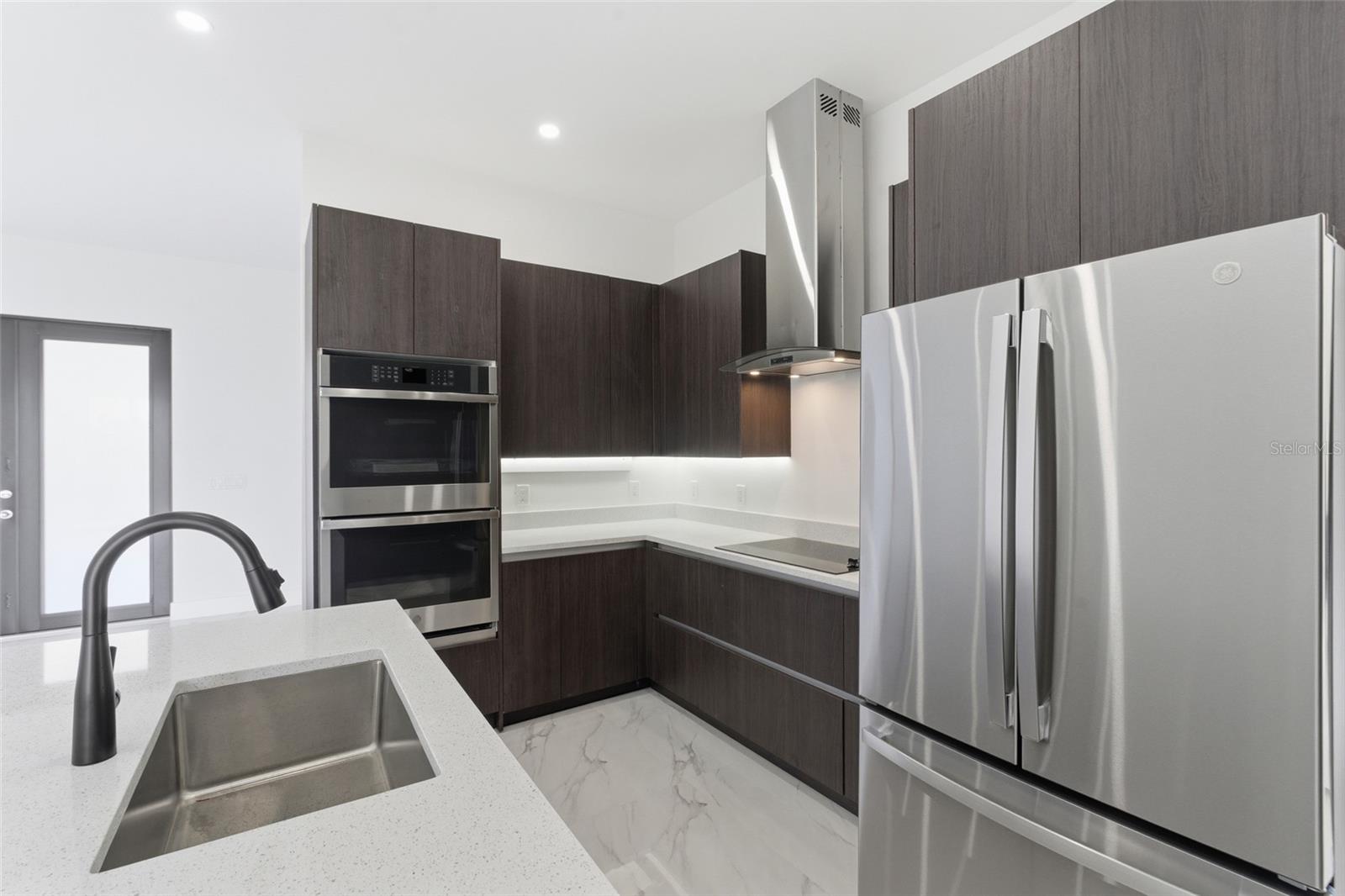 Image 28 of 71 For 2626 15th Street