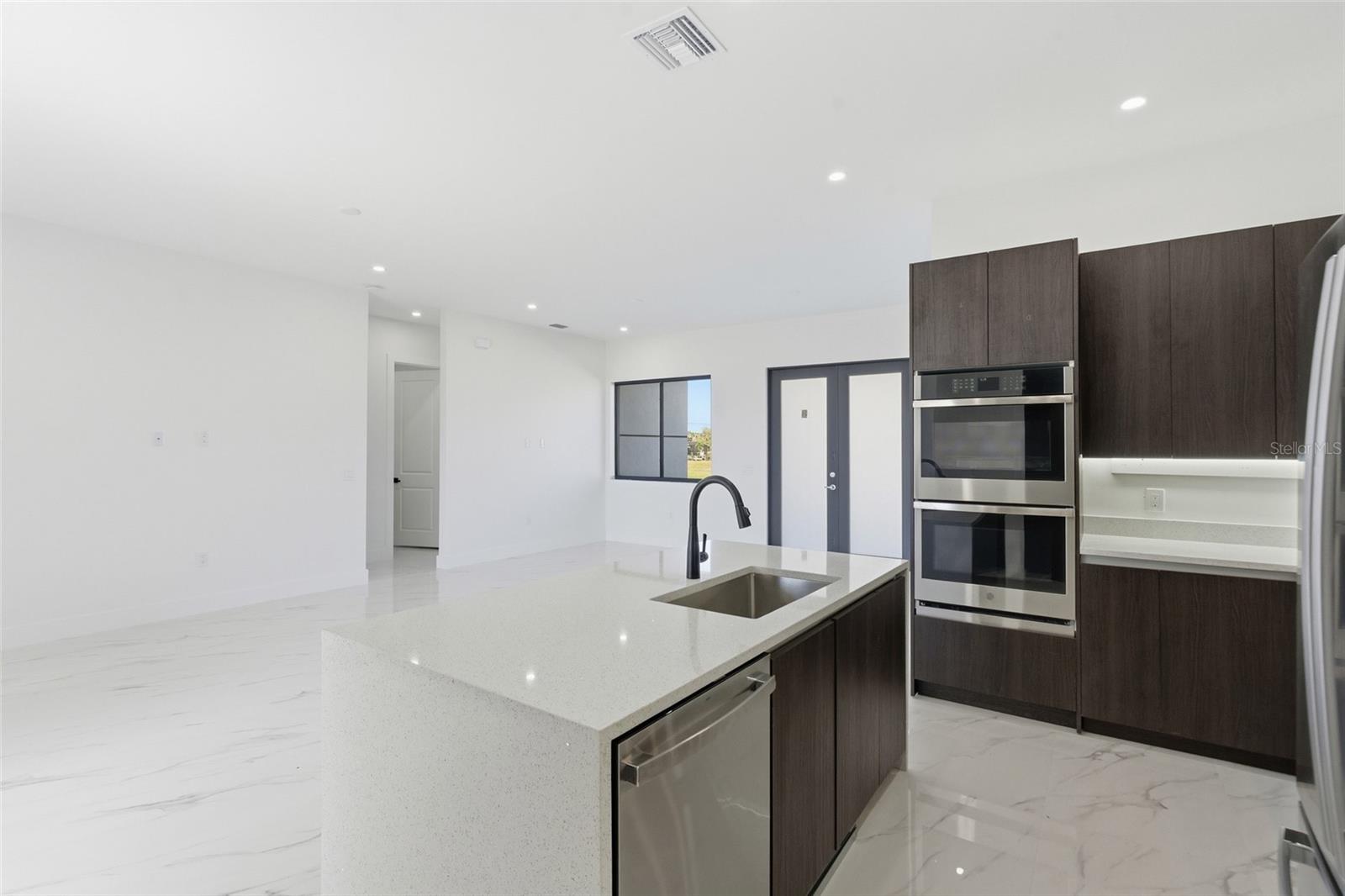 Image 31 of 71 For 2626 15th Street