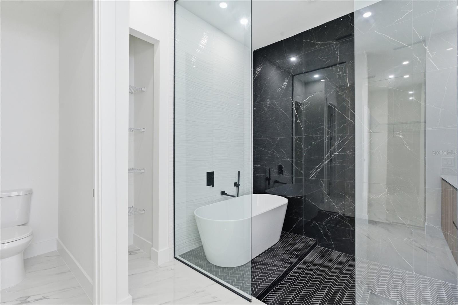 Image 39 of 71 For 2626 15th Street