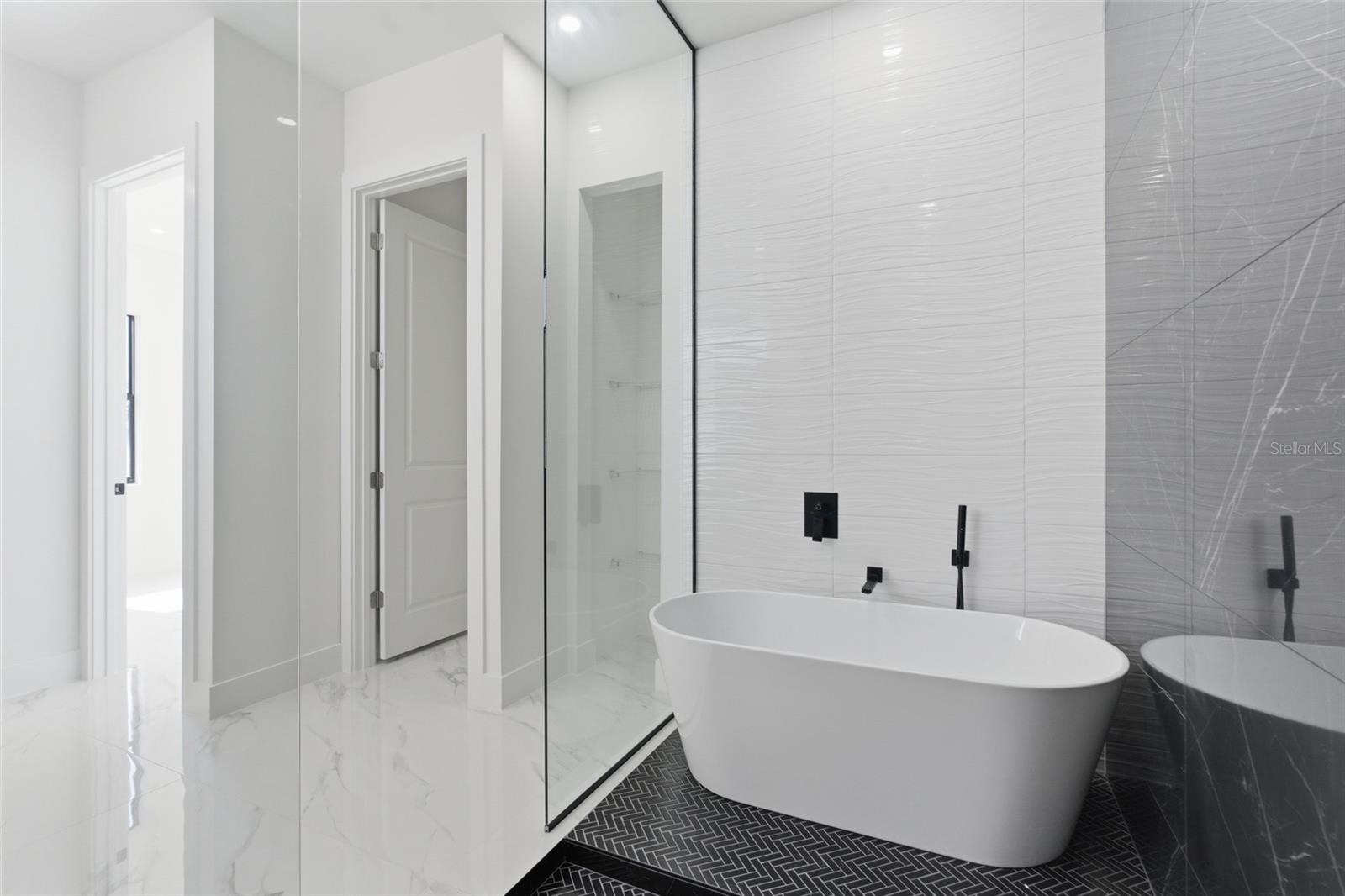 Image 41 of 71 For 2626 15th Street