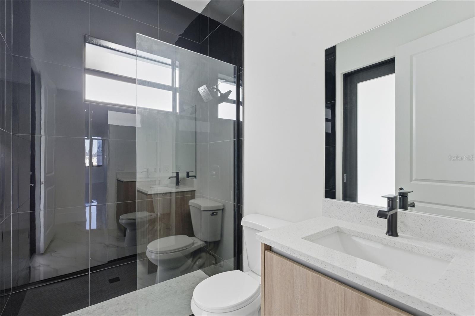 Image 46 of 71 For 2626 15th Street