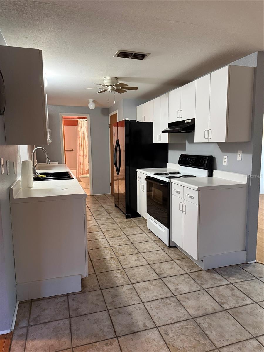 Image 3 of 14 For 11972 Lakewood Drive