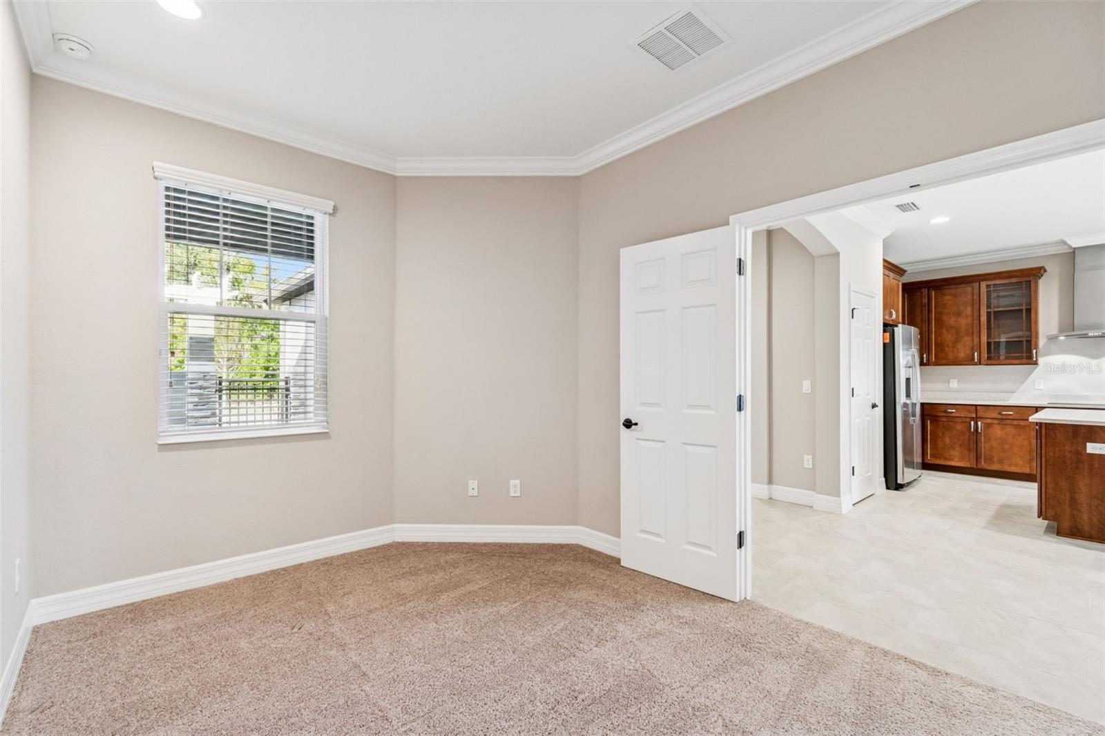 Image 11 of 70 For 345 Villa Corte Drive