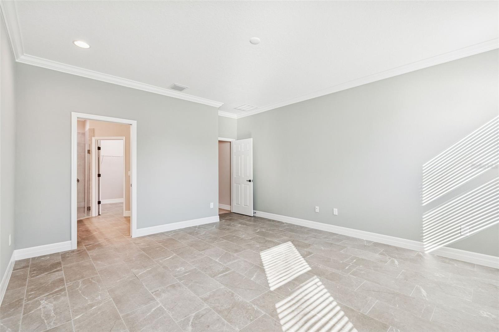 Image 12 of 70 For 345 Villa Corte Drive