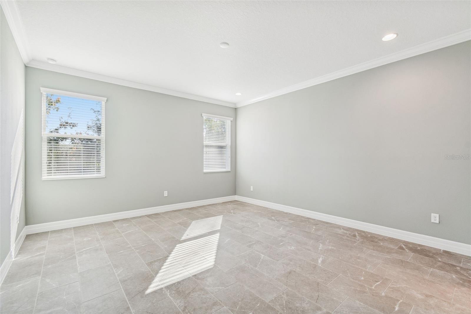 Image 13 of 70 For 345 Villa Corte Drive