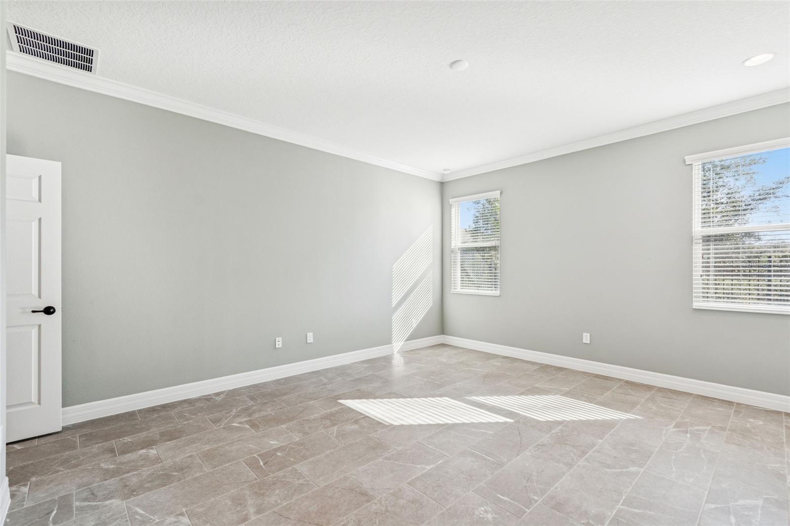 Image 14 of 70 For 345 Villa Corte Drive