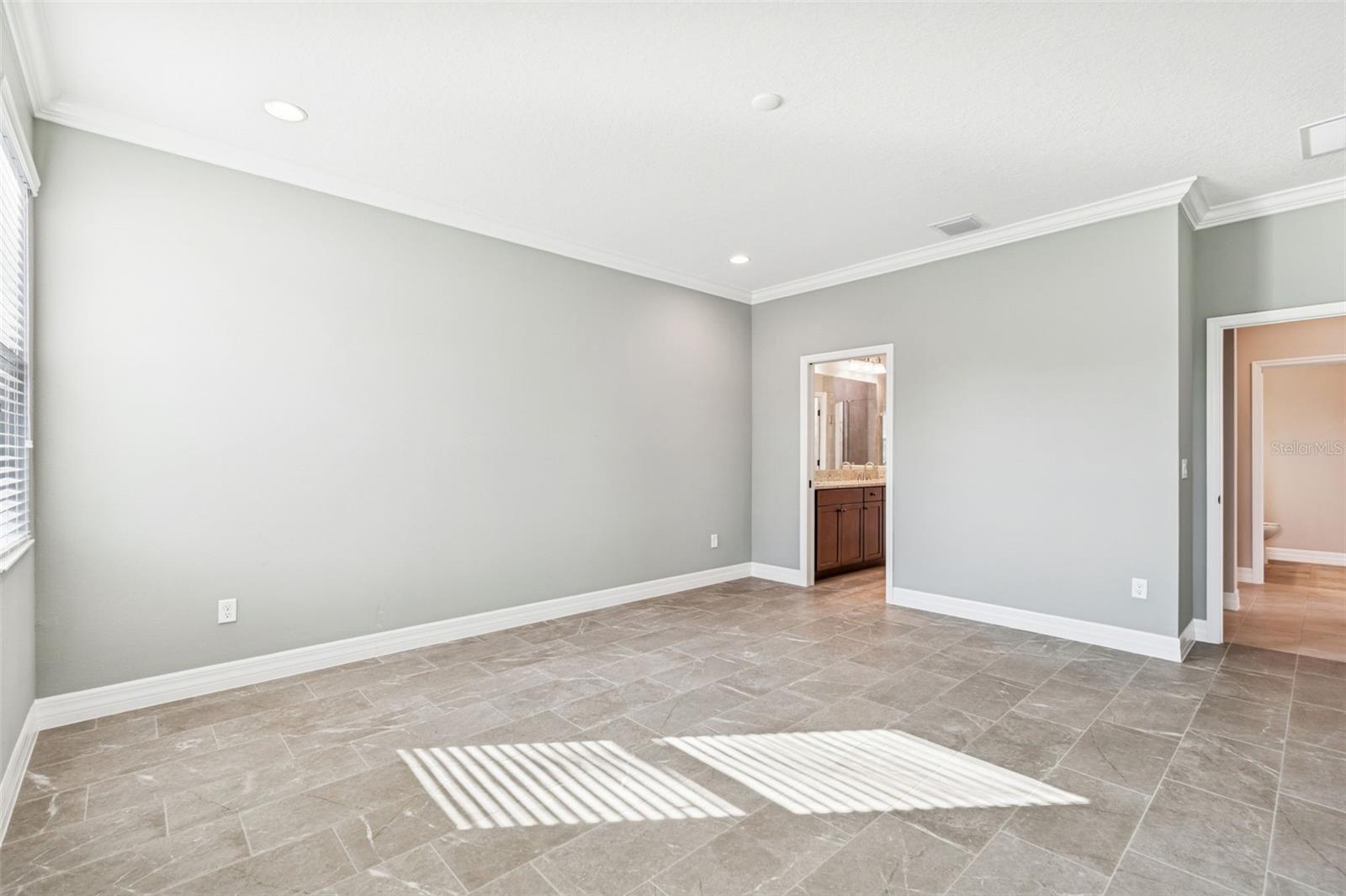 Image 15 of 70 For 345 Villa Corte Drive