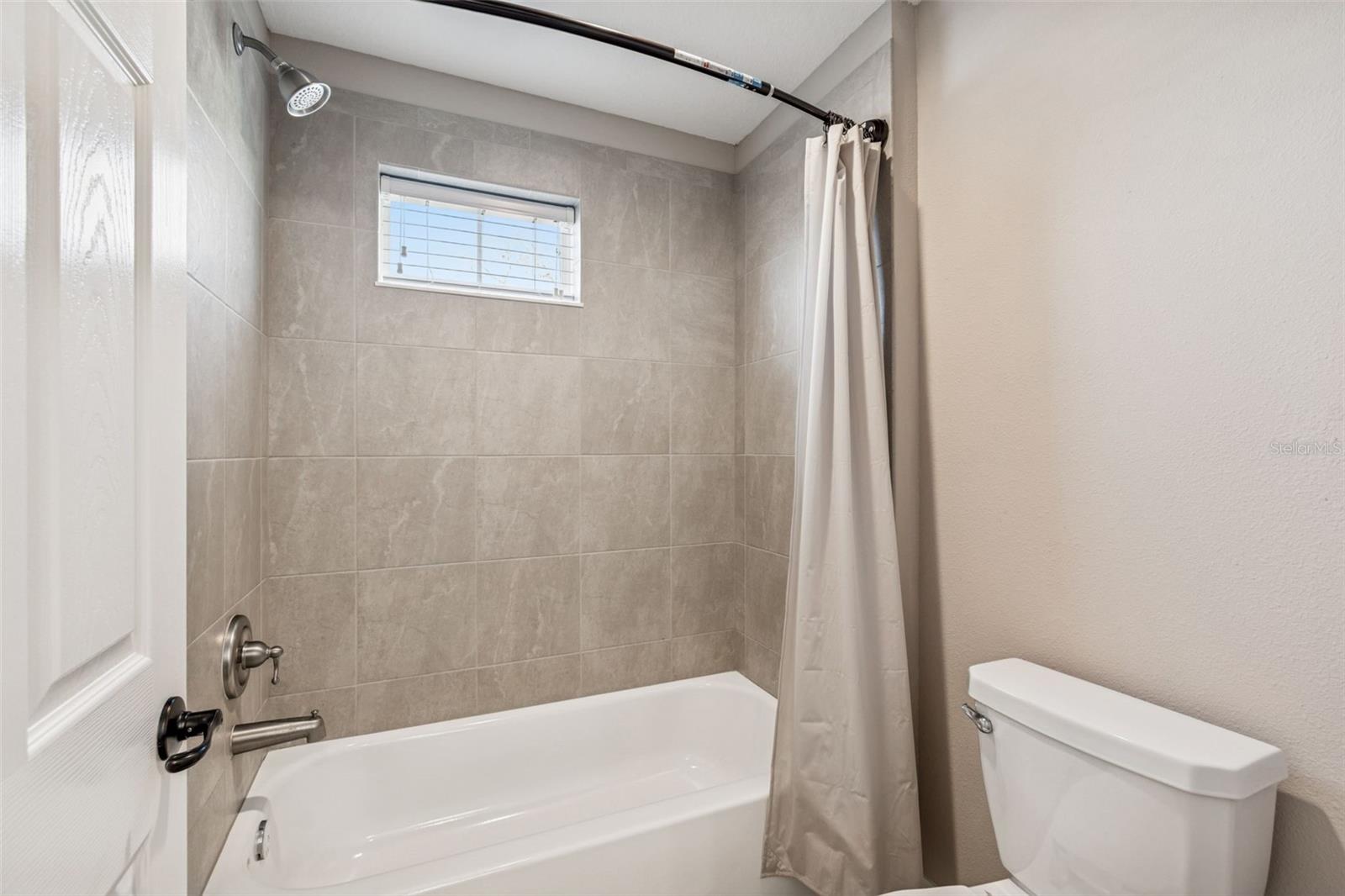 Image 32 of 70 For 345 Villa Corte Drive