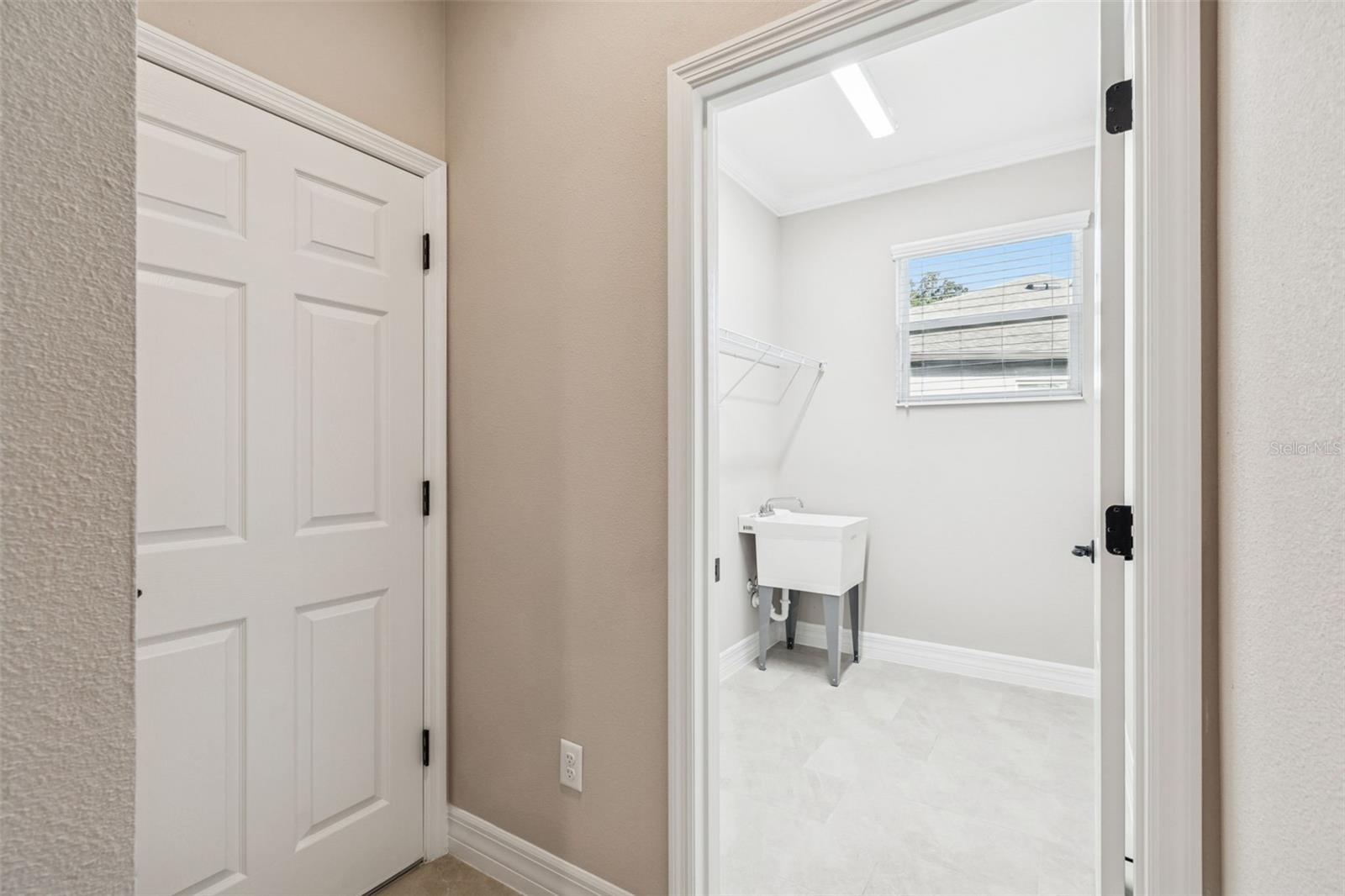 Image 39 of 70 For 345 Villa Corte Drive