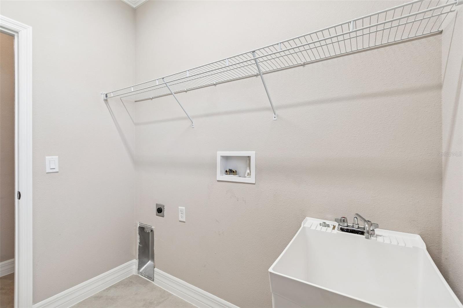 Image 41 of 70 For 345 Villa Corte Drive