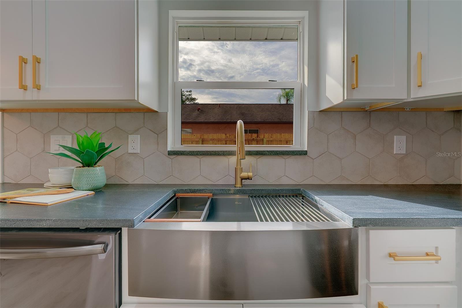 Image 2 of 65 For 1837 Sourwood Boulevard