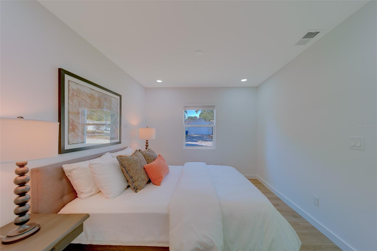 Image 20 of 65 For 1837 Sourwood Boulevard