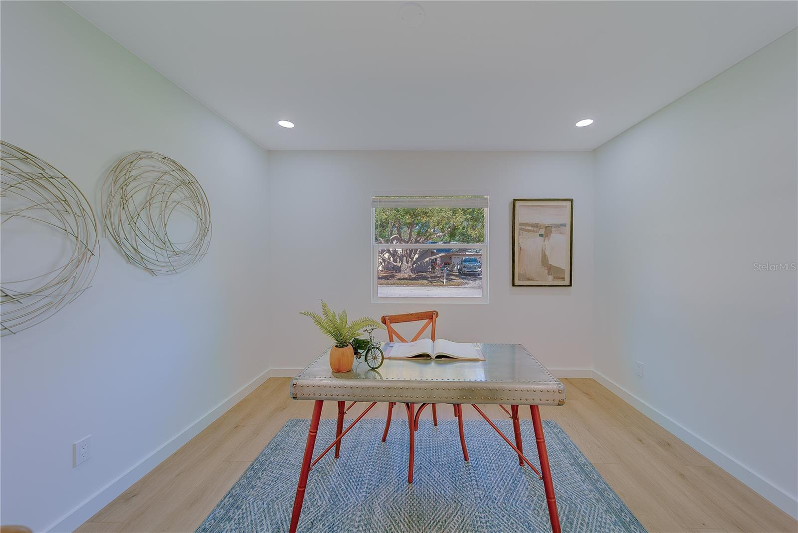 Image 35 of 65 For 1837 Sourwood Boulevard