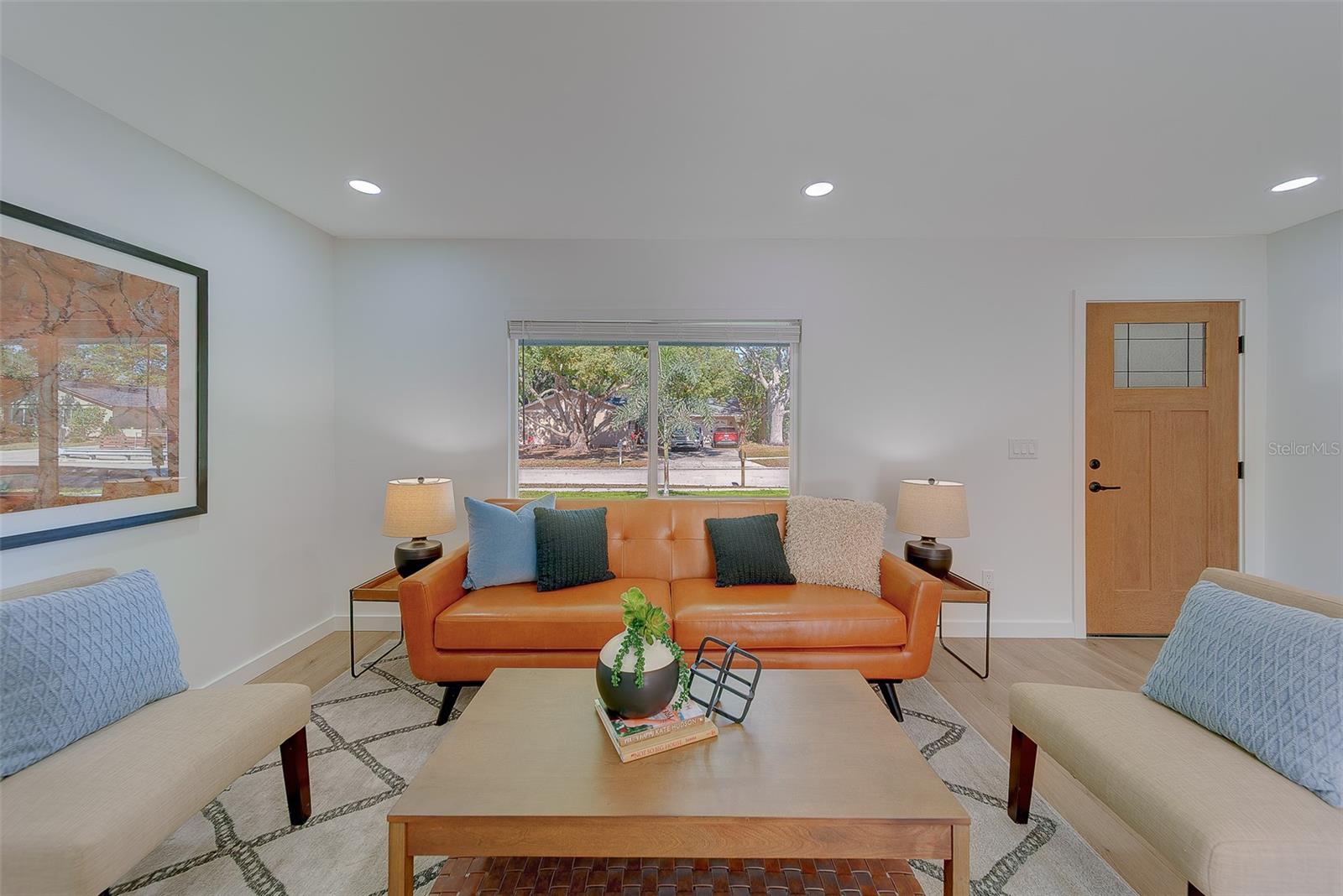 Image 4 of 65 For 1837 Sourwood Boulevard